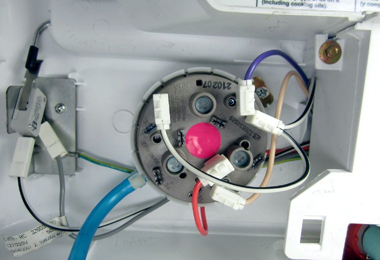 Замена датчика воды в стиральной машине Gorenje